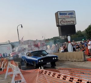 Burnout @ in front of Nordic Lanes